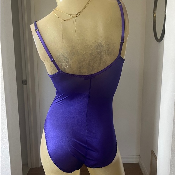 Vintage 80s Victoria's Secret Deep Purple Lace Bodysuit - Picture 4 of 5
